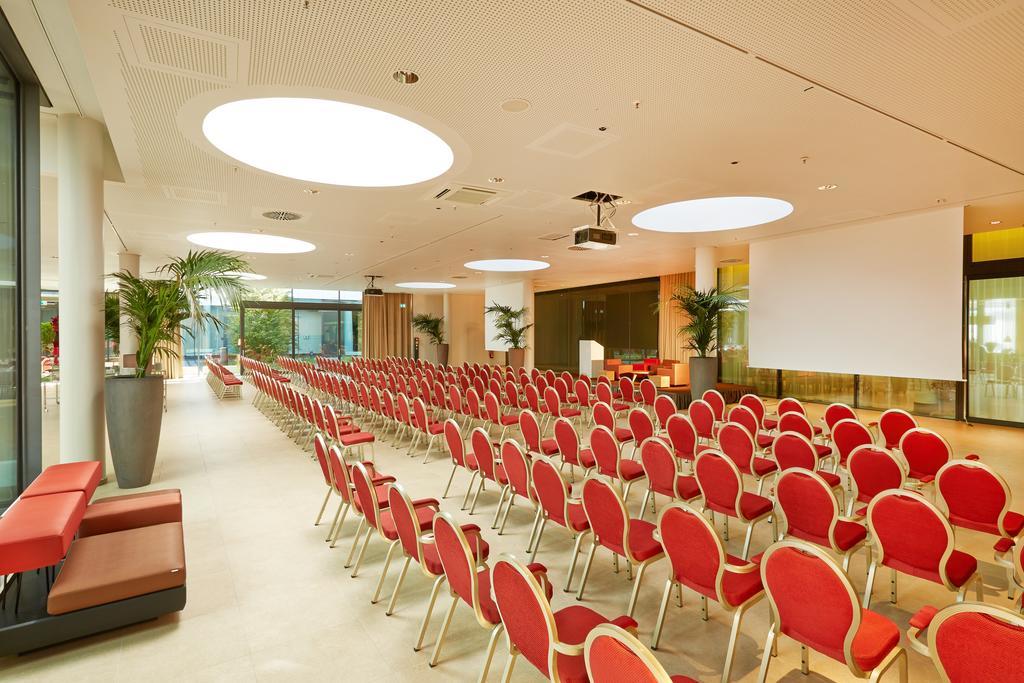 H4 Messe Hotel 4*